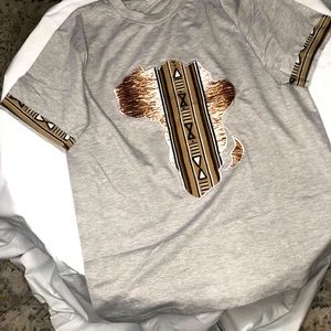 Africa map tee in brown traditional fabric